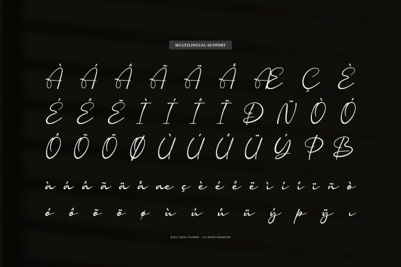 Hughorainy | Signature Font