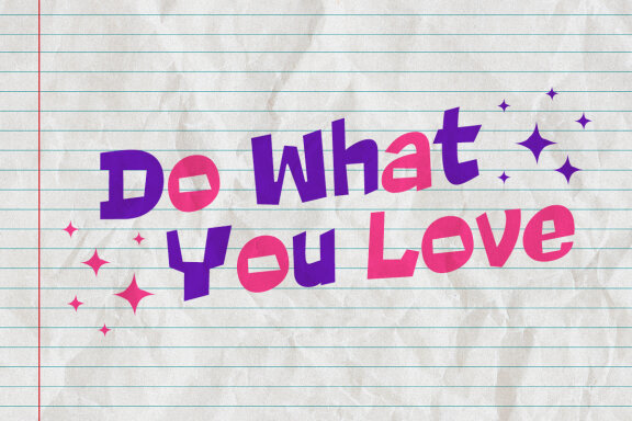 Rooly - A Playful Display Font