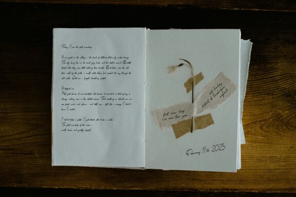 Dohemika | Handwritten Script