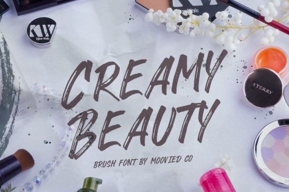 Vacation Brush Font
