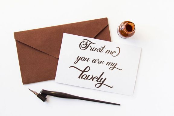Feeling Lovely Font