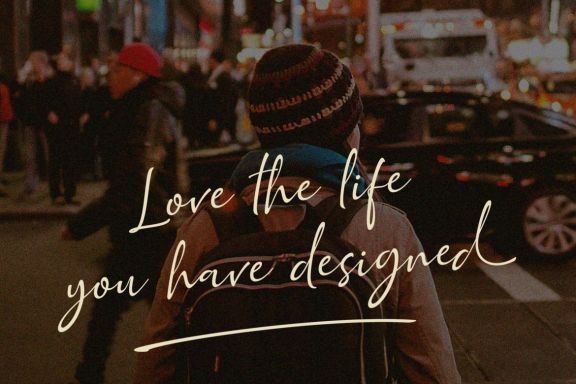 Golden Class Font Duo