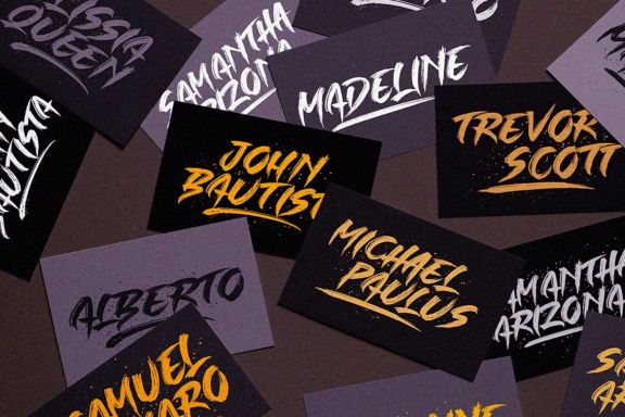 SIGLE FIGHTER Brush Font
