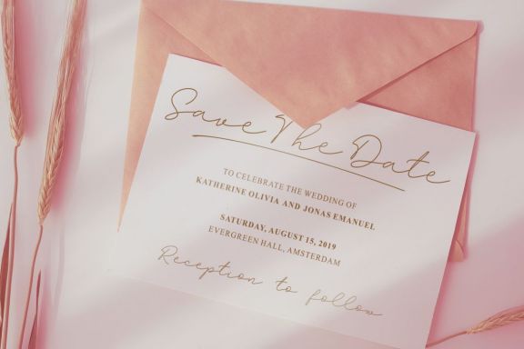 Amalina Monoline Font
