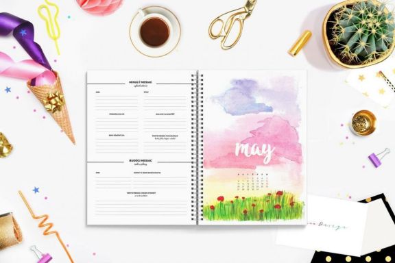 Girly Planner Mockups (16 in 1)