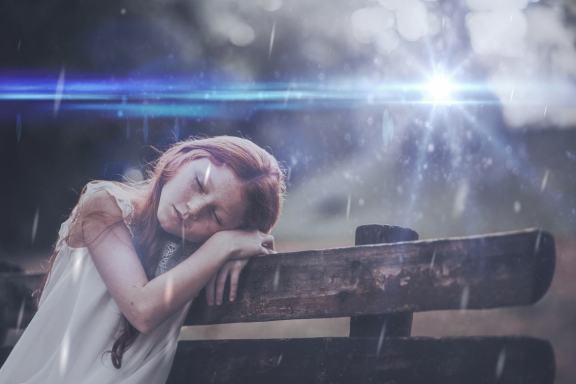 100 Professional Lens Flare Overlays
