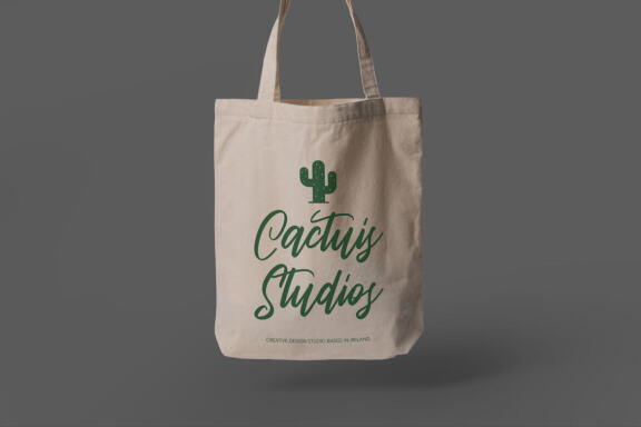 Gillmoreths Casual Script Font