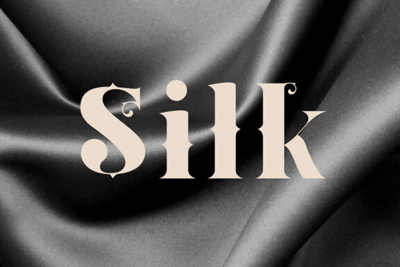 Agreloy Typeface