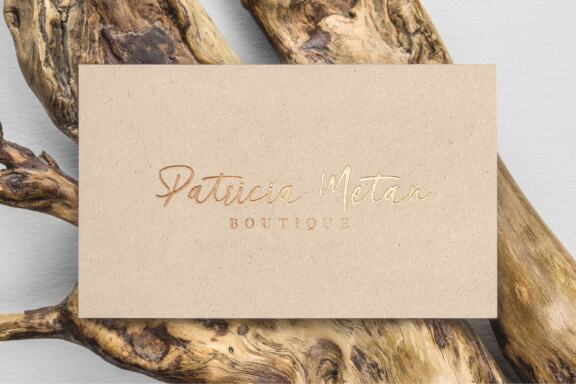 Beholde Signature Font