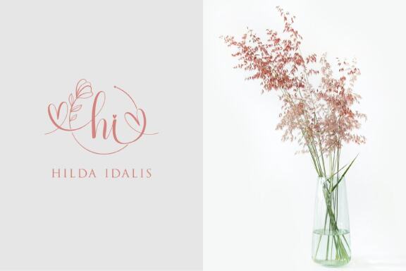 Magenta Script Font