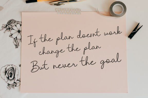 Ballada - Handwritten Script