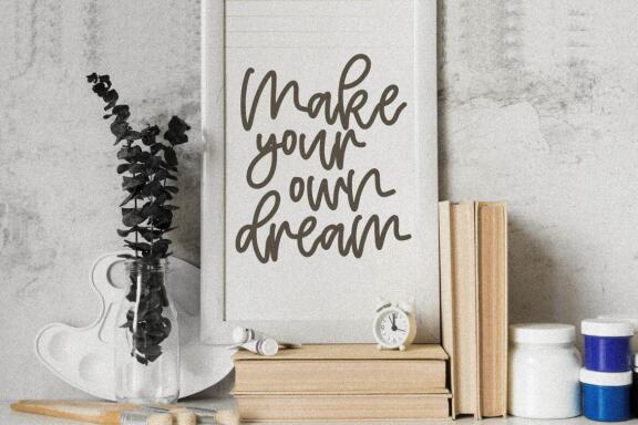 Goodvibes - Monoline Script Font