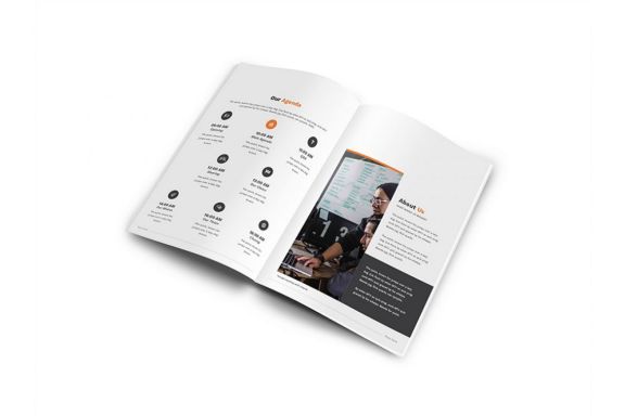 Pitch Deck Design Brochure A4