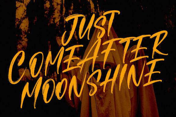 Aftercoma - FREE Brush Font