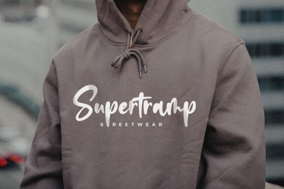 Romalian Modern Calligraphy Font