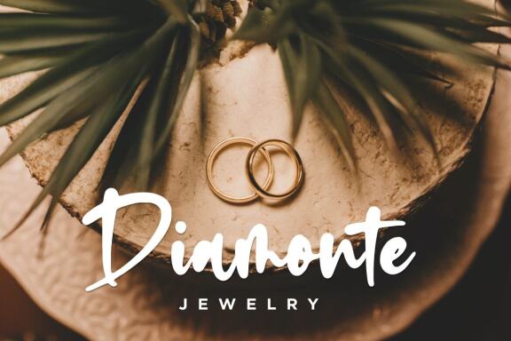 Romalian Modern Calligraphy Font