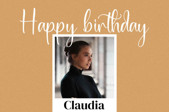 Aichella - Modern Script Font
