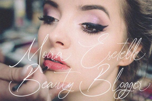 Karlinghard Luxury Signature Font