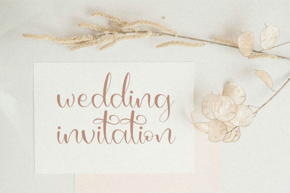 Chikha – Beautiful Script Font