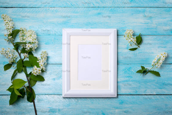 White Small Frame - FREE Mockup