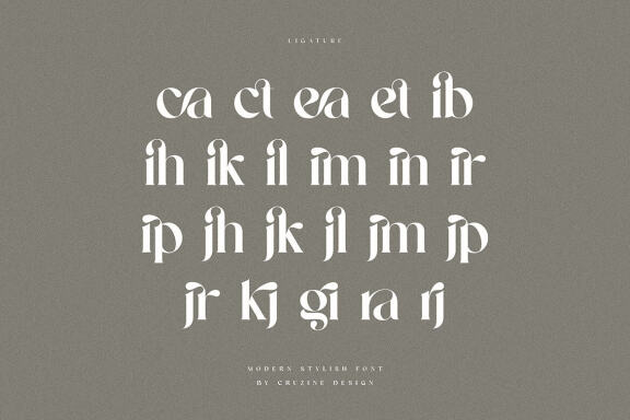 Ringreat Decorative Serif Font