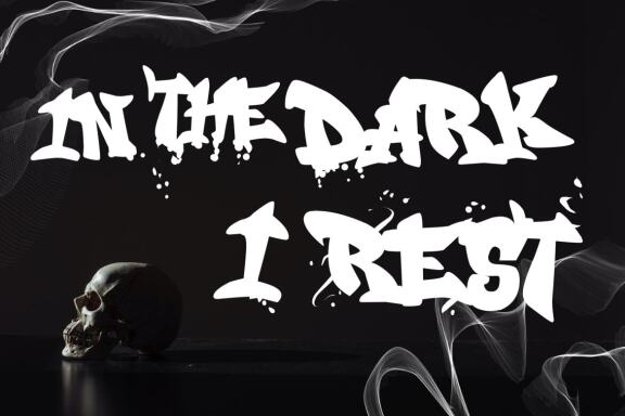 Dark Razoor - Graffiti Font