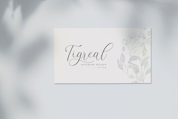 The Britney - Elegant Script Font