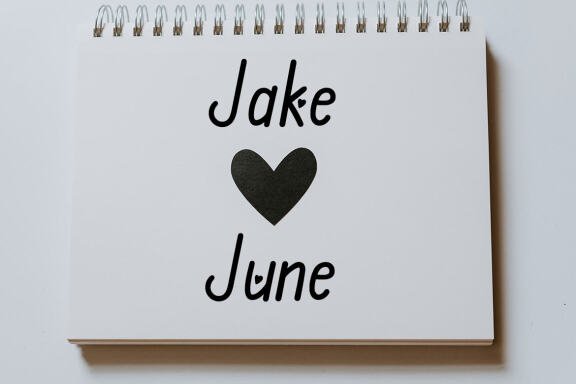 Romantic Diary FREE Font