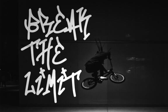 Mono Seahorse - Oneline Graffiti Font