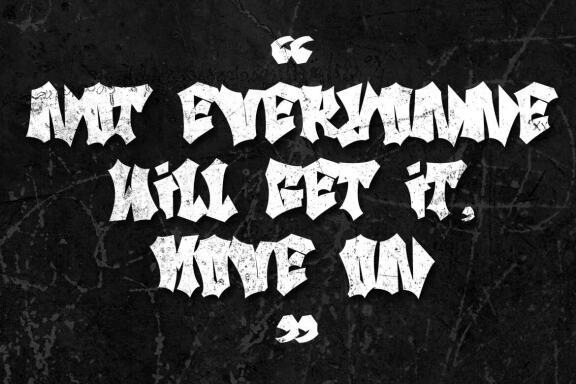 Bat Liar - Sharp Headline FREE Font