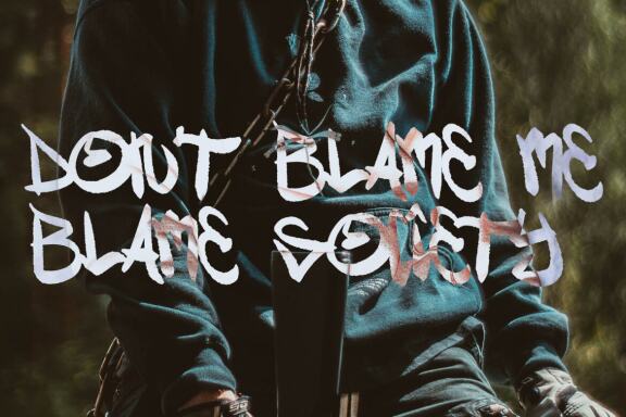 One Oximus - Jagged Graffiti FREE Font