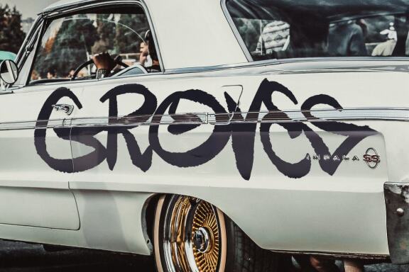 One Oximus - Jagged Graffiti FREE Font