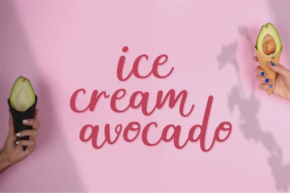 Christin | Script Font