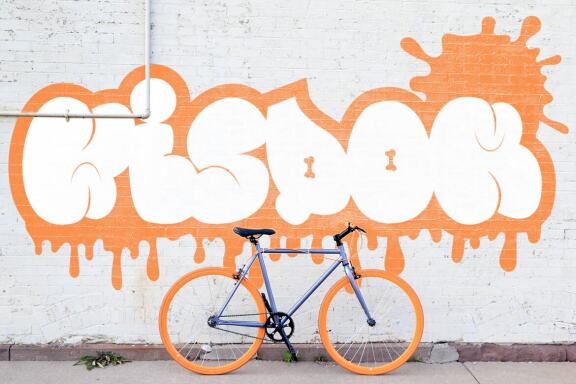 Monk Bones - Bubble Graffiti Font