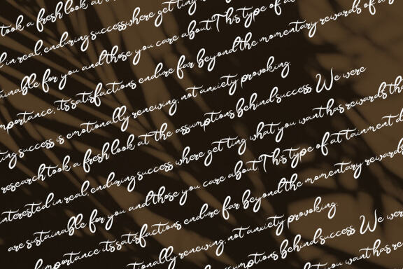 BETTARHIYA | MODERN SCRIPT FONT