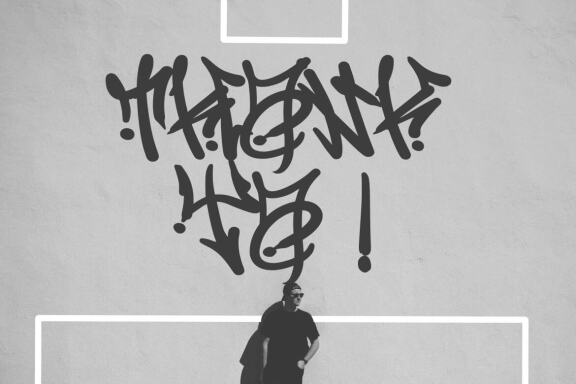 Vabioxe - Monoline Graffiti Font
