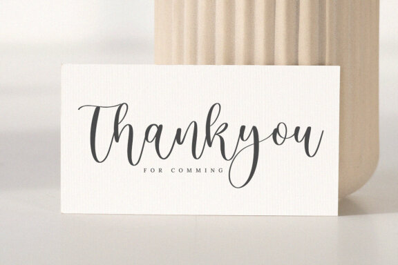 Glowitcher - A Handwritten Script Font
