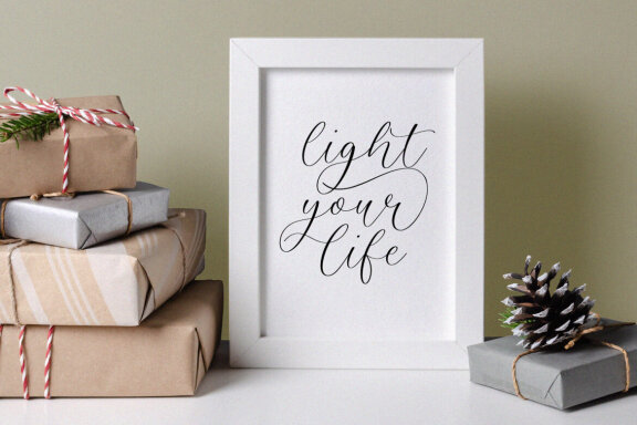 Baileyone Font