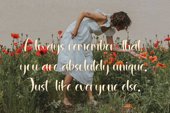 NCL MISTER GORGEOUS - Retro Script Handwritten Font 