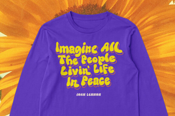 Rumley Moon -Groovy Hipster Font