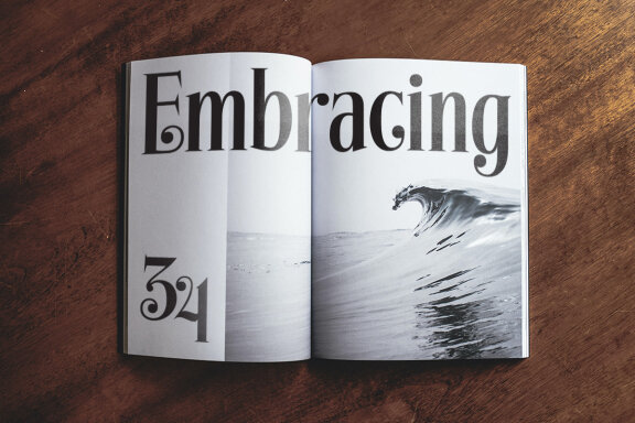 Whimster Glimpse - Display Font
