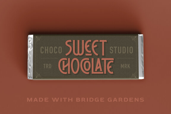 Bridge Garden - Modern Vintage Display