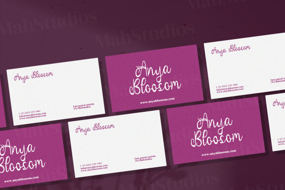 Vanadoora Script Fonts