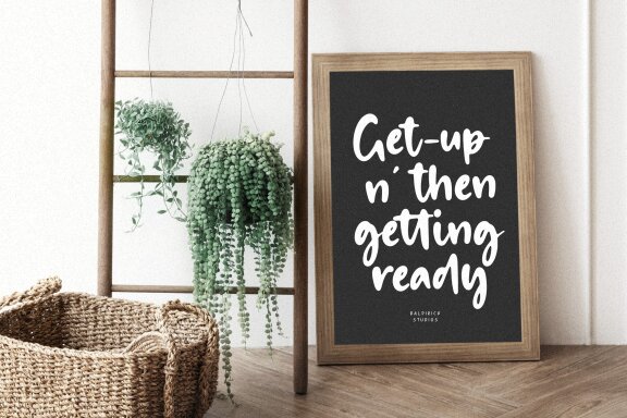 Bombslide a Modern Handwritten Font
