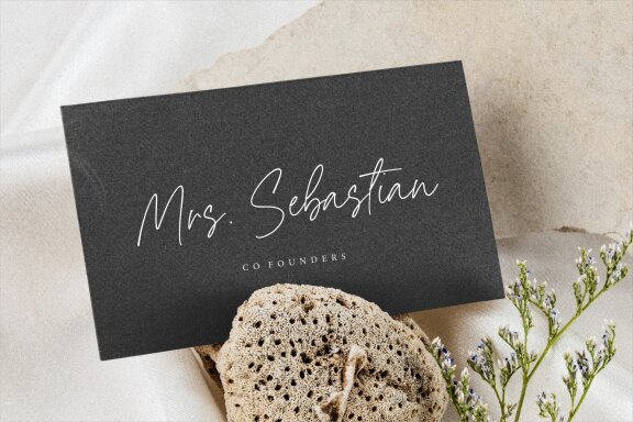 Buenos Signature Font