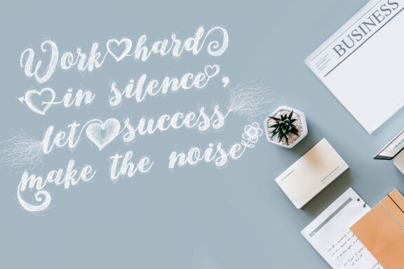 Kertas | Unique Pen Sketch Script Font