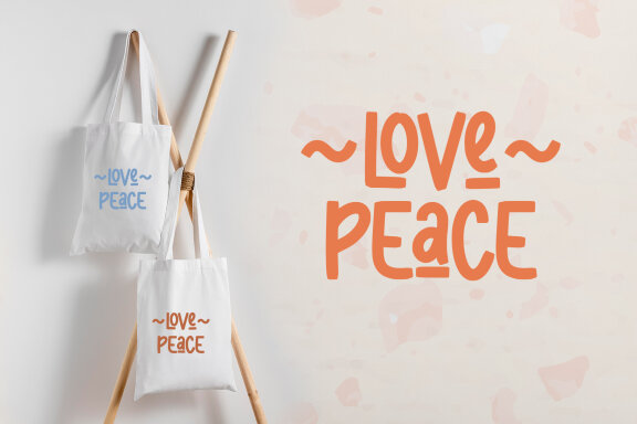 Cheerful Peach FREE Font