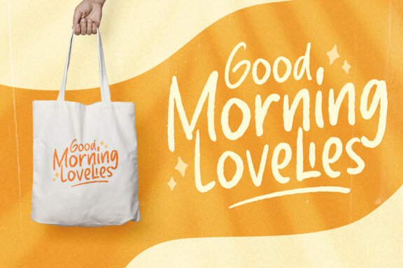 Honey Blooms – Handwritten Marker Font