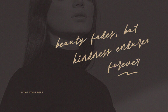 Clumsy Virginia - Handwritten Script Font