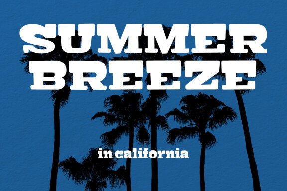 Groushy Display Slab Font